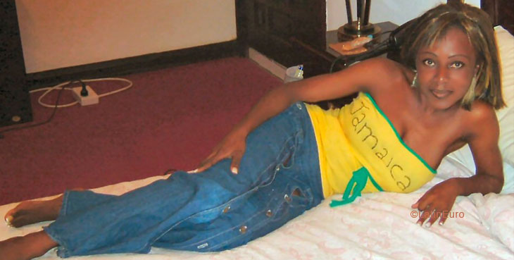 Date this good-looking Ghana girl Isabelle from  A9773