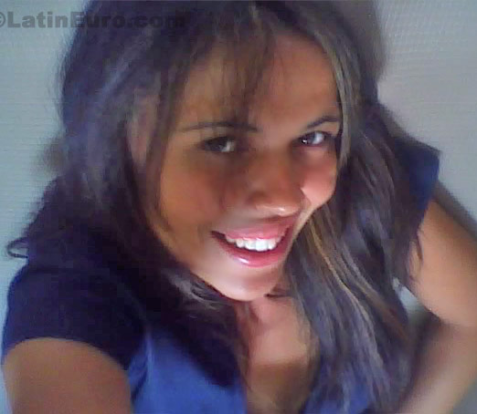 Date this stunning Brazil girl Catia from Sao Carlos B-101