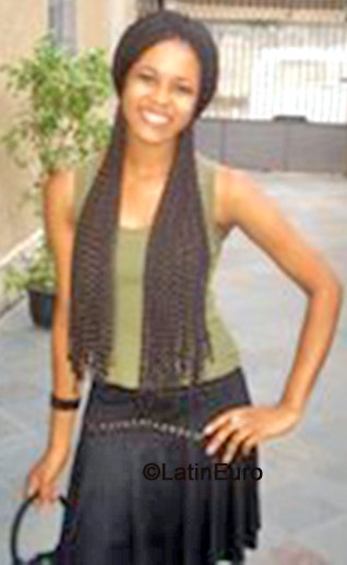 Date this foxy Brazil girl Sulamita from Rio de Janeiro B-192