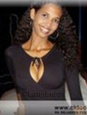 Date this athletic Brazil girl Viviane from Cuiaba B-232