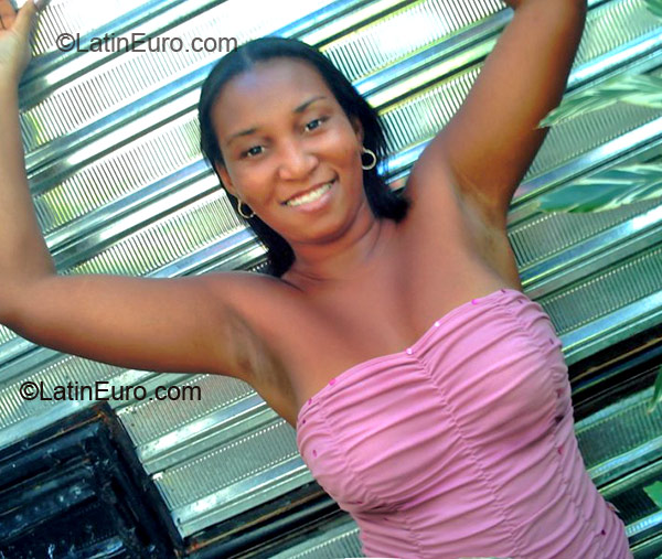 Date this happy Brazil girl Ivone from  B-279