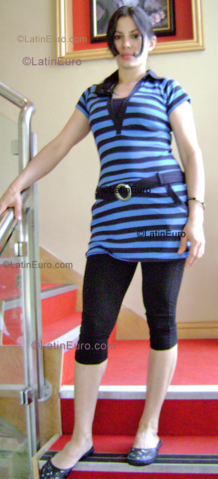 Date this passionate Brazil girl Helena from  B1009