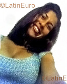 Date this voluptuous Brazil girl Ana from Itapira B1018