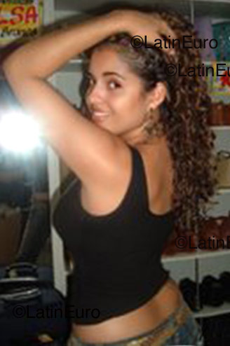 Date this young Brazil girl Gislaine from Anapolis B1037