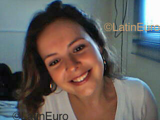 Date this gorgeous Brazil girl Karla from Curitiba B1045