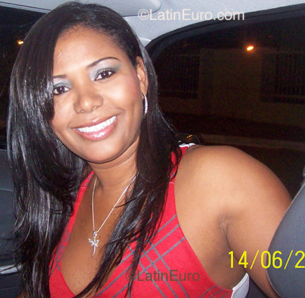 Date this lovely Brazil girl Fernanda from Lauro de Freitas B1061