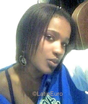 Date this lovely Brazil girl Pamela from Campo Grande B1147