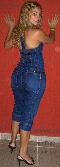 Date this athletic Brazil girl Eliane from Governador Valadares B1164