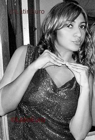 Date this voluptuous Brazil girl Fabiana from Santa Luzia B1184