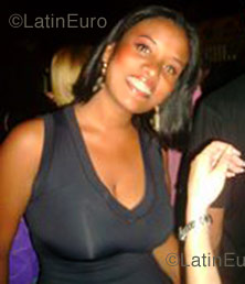 Date this lovely Brazil girl Luana from Brasilia B1218