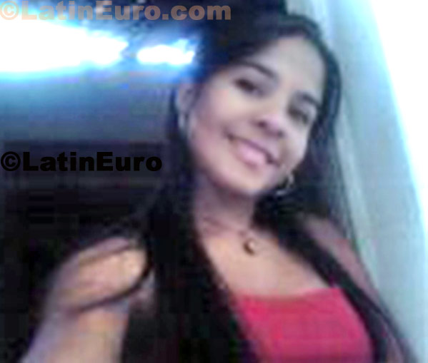 Date this voluptuous Brazil girl Renata from Aracaju B135