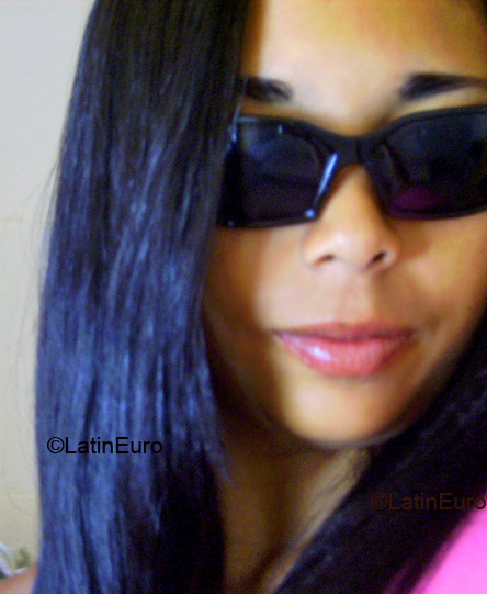 Date this gorgeous Brazil girl Fernanda- from Lauro De Freitas B1447