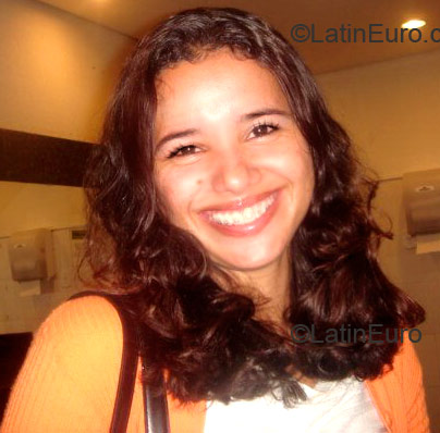 Date this sensual Brazil girl Josemary from Cariacica B1457