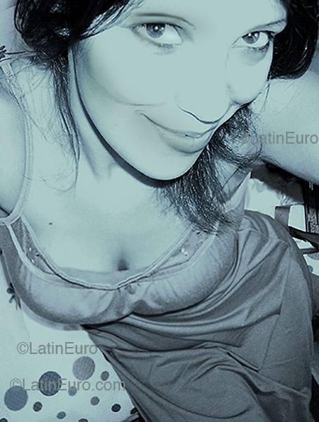 Date this attractive Brazil girl Graciele from Palmeira Da Missoes B1539