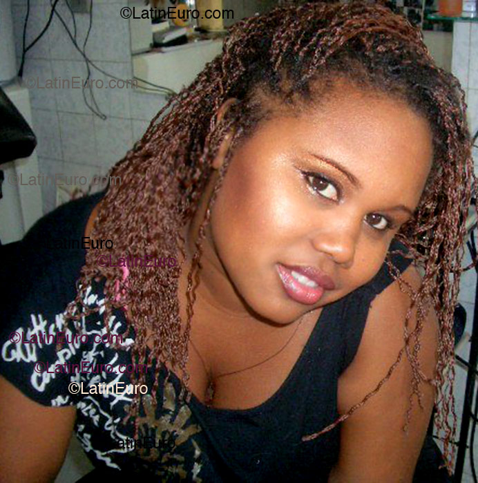 Date this foxy Brazil girl Iracelia from Fortaleza B1547