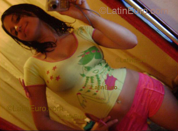 Date this georgeous Brazil girl Liege from Andira B1561
