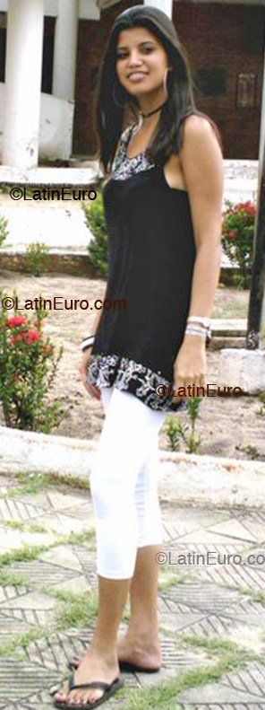 Date this fun Brazil girl Regilene from Fortaleza B1575