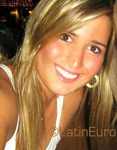 Date this attractive Brazil girl Roberta from Campinas B1670