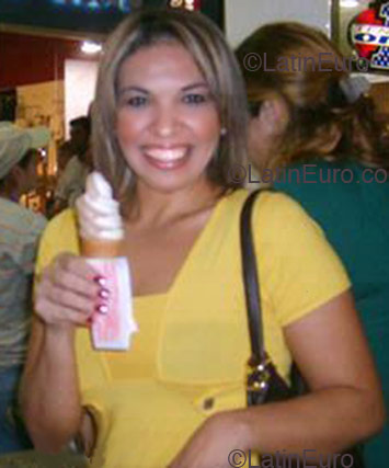 Date this delightful Brazil girl Lucivania from Goiania B1683