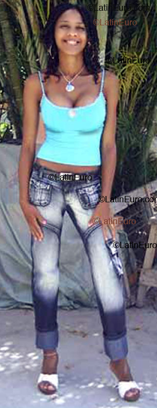 Date this sensual Brazil girl Miriene from Dias D'avila B1729