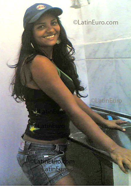 Date this pretty Brazil girl Rosicleide from Maceio B1766