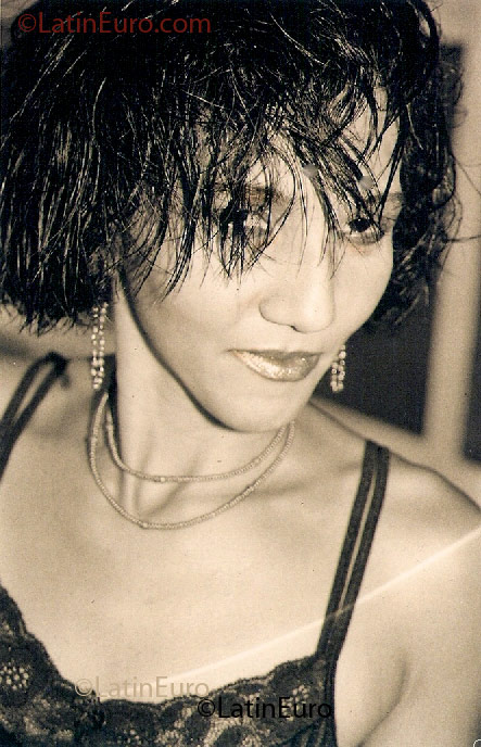 Date this cute Brazil girl Rute from Salvador B1775