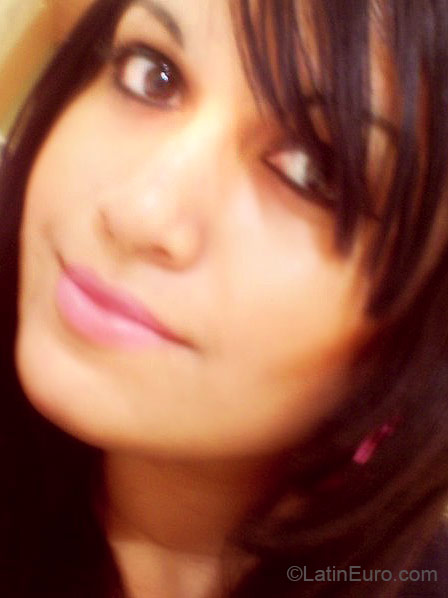 Date this foxy Brazil girl Nina from  B1943