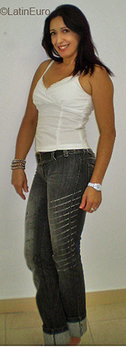 Date this good-looking Brazil girl Irenilde from Maringa B1969