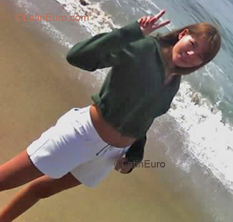 Date this georgeous Brazil girl Flaviane from  B1976