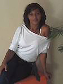 Date this lovely Brazil girl Maria from Salvador B1999