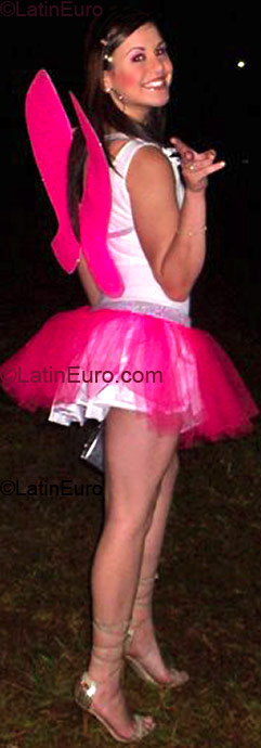 Date this nice looking Brazil girl Michele from Cascavel B2019