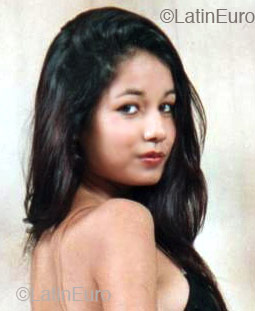 Date this passionate Brazil girl Elayne from  B2034