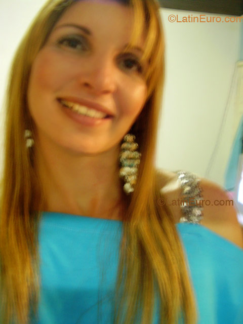 Date this exotic Brazil girl Dilaney from  B2063