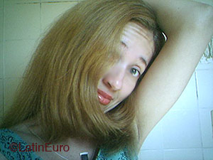 Date this nice looking Brazil girl Allison from Porto Alegre B2137