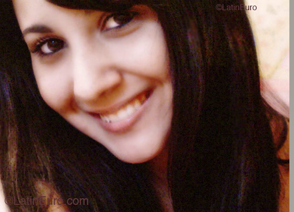 Date this cute Brazil girl Laura from Sao Paulo B2139