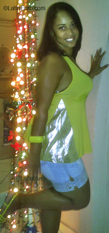 Date this cute Brazil girl Danielli from Rio de Janeiro B2148