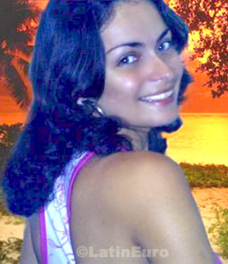 Date this beautiful Brazil girl Patricia from Natal B216