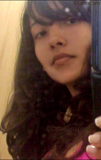 Date this voluptuous Brazil girl Elaine from Rio de Janeiro B2196