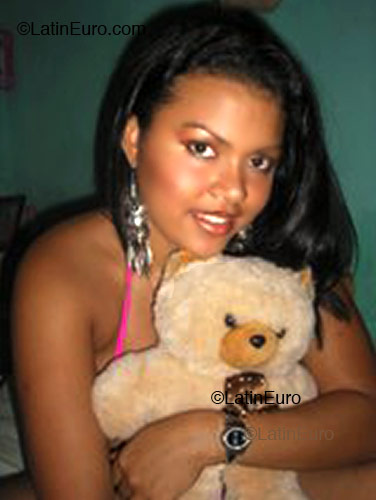 Date this delightful Brazil girl Monica from Fortaleza B2209