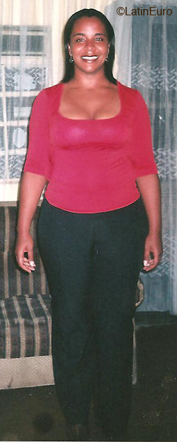 Date this delightful Brazil girl Patricia from  B2222