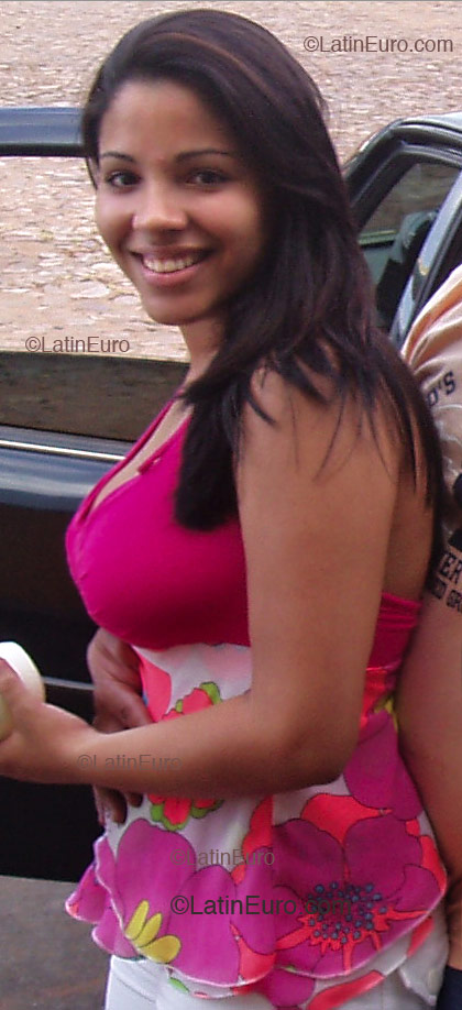 Date this foxy Brazil girl Amanda from Teresina B2244