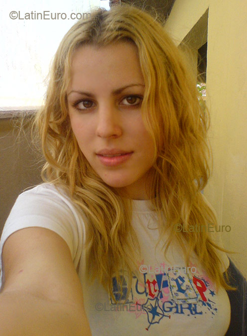 Date this happy Brazil girl Helena from Sao Paulo B2263