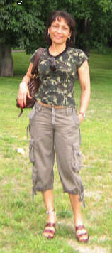 Date this cute Brazil girl Elza from  B2285