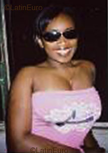 Date this hot Brazil girl Carla from Belo Horizonte B2323