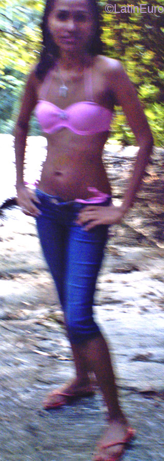 Date this lovely Brazil girl Sheila from SAO PAULO B2368