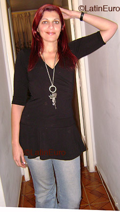 Date this athletic Brazil girl Andrea from Sao Paulo B1303