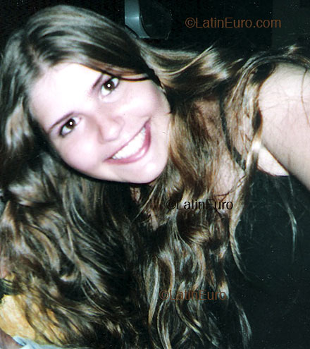 Date this pretty Brazil girl Annie from Cuiaba  B2426