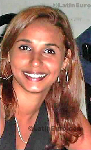 Date this cute Brazil girl Naildes from Rio de Janeiro B245