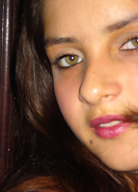 Date this hot Brazil girl Andressa from  B2461