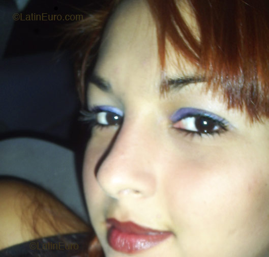 Date this nice looking Brazil girl Maira from Rio Branco B2483